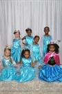 Frozen - Kiddies in dresses from Daisie and Diggle Doo